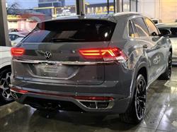 ڤۆڵکسواگن ئەتڵەس کرۆس سپۆرت